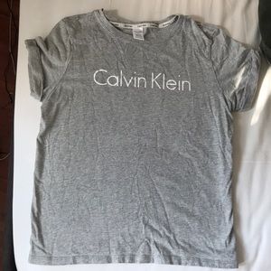 Calvin Klein t shirt